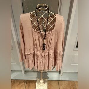 free people oversize blouse size large..new with tags🫶🌼🌸🌼